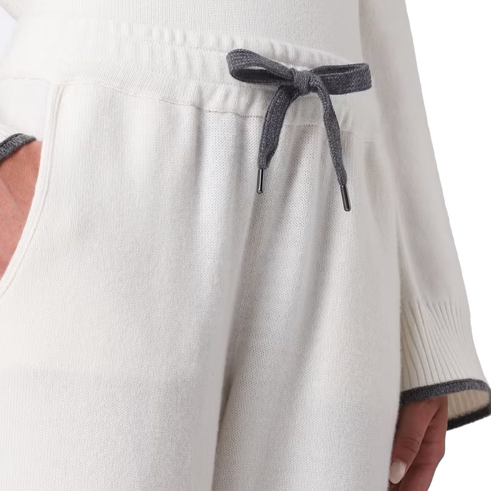 Brunello Cucinelli White Casual Pants for Women side view