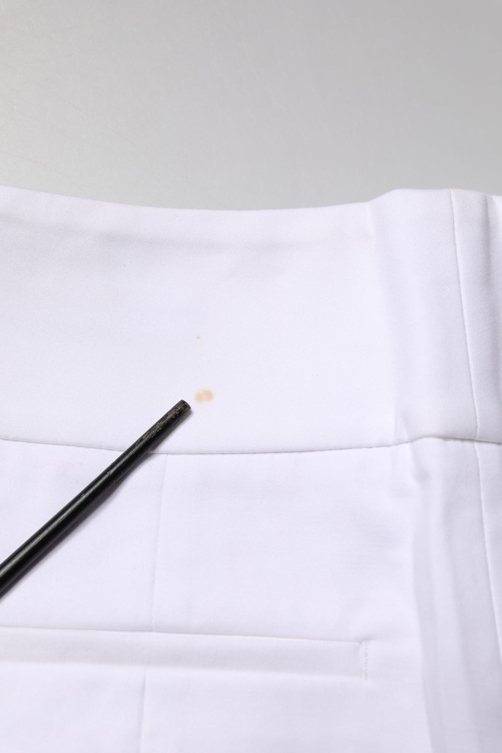 Peserico White Casual Pants for Women additional view