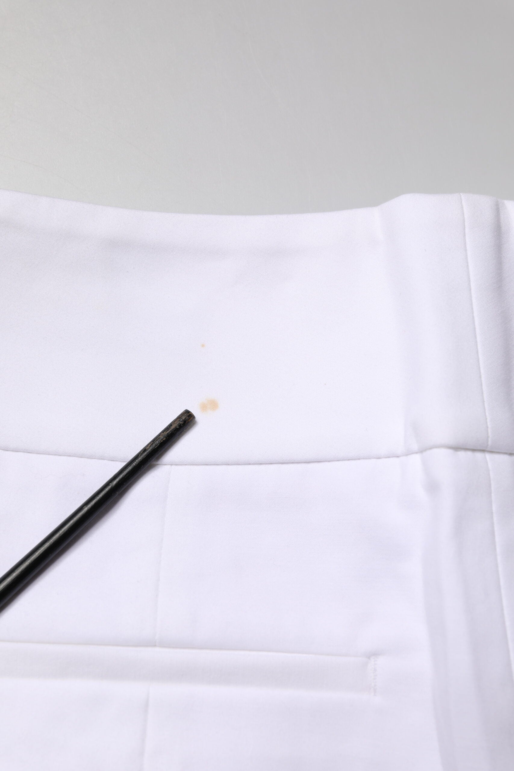 Peserico White Casual Pants for Women additional view