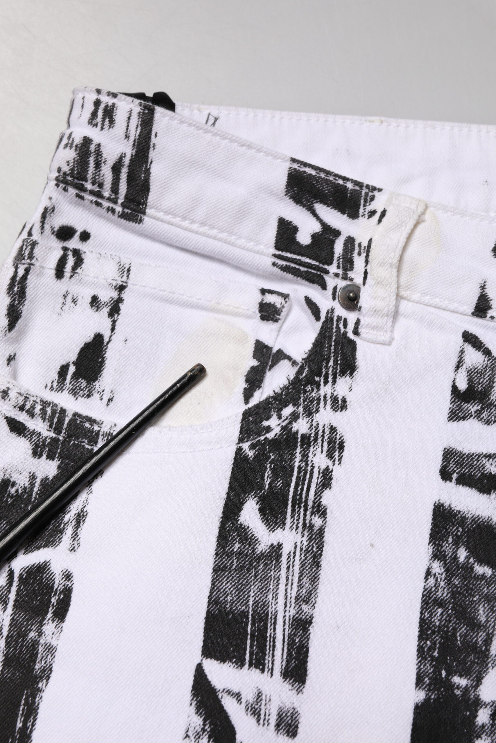 Gaelle Paris Black Cropped Jeans for Women additional view