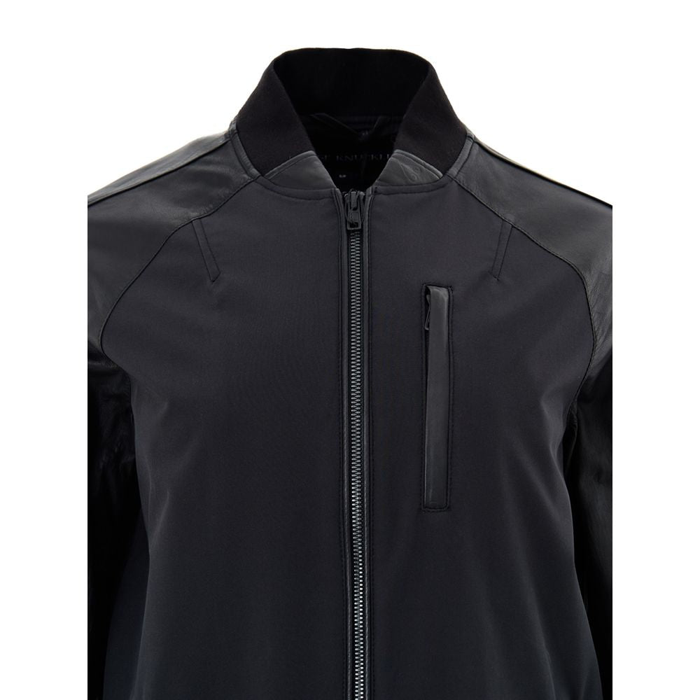 Moose Knuckles Black Parkas for Women detail view