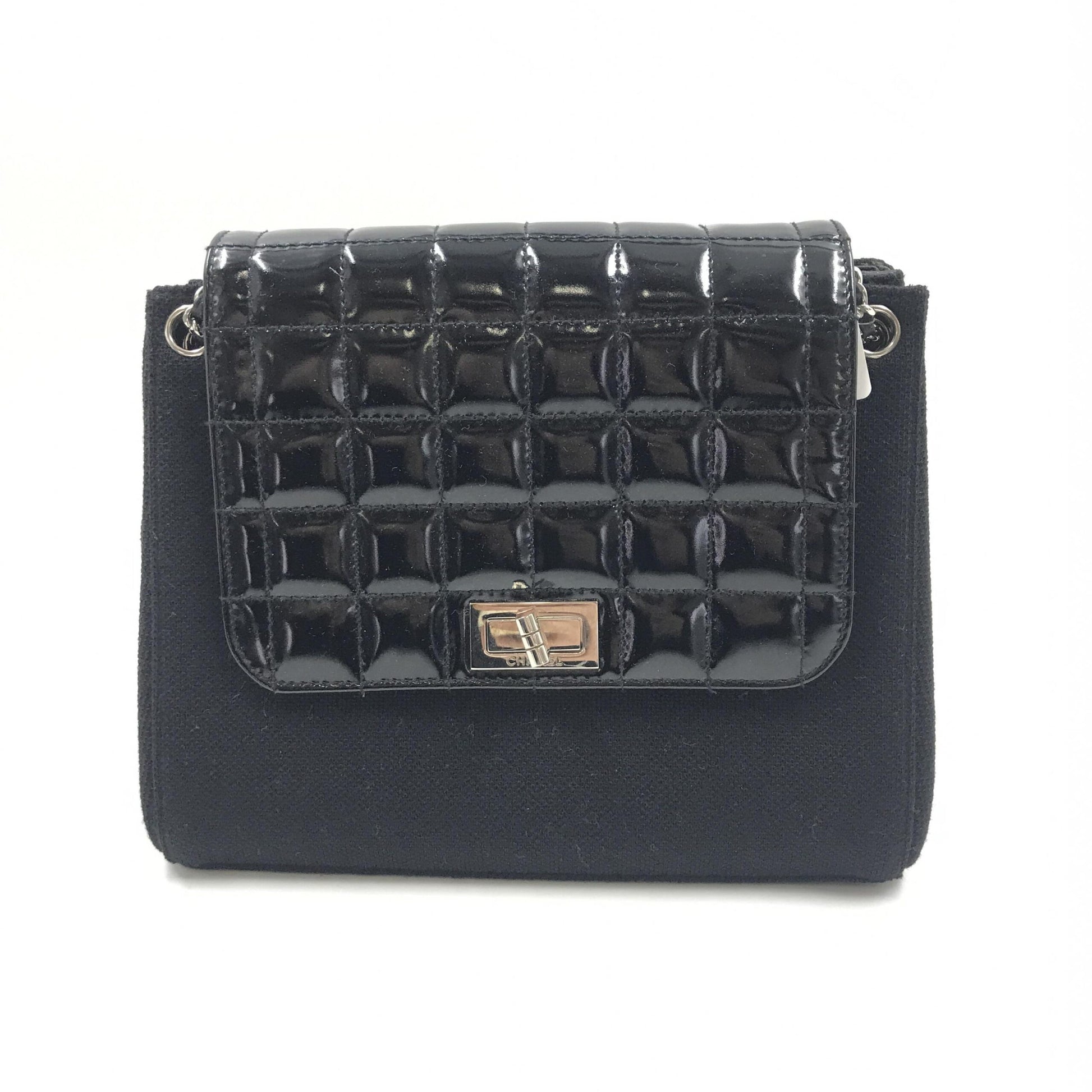 Sac à bandoulière en cuir verni Chanel Chocolate Bar