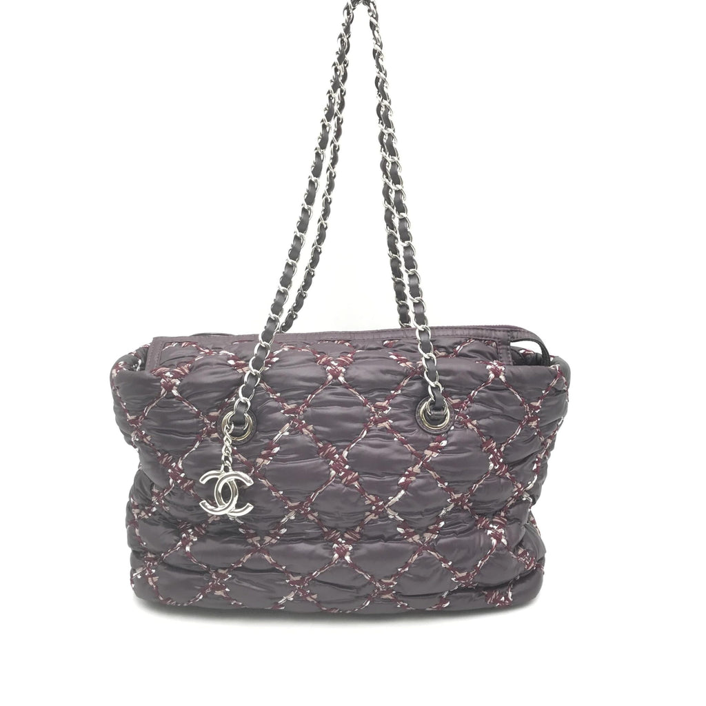 Chanel Black Shoulder Bag for Women alternate view