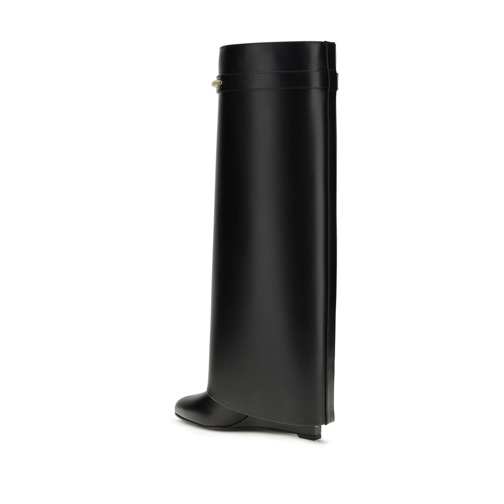 Bottes plates Givenchy en cuir de veau noir Bos Taurus