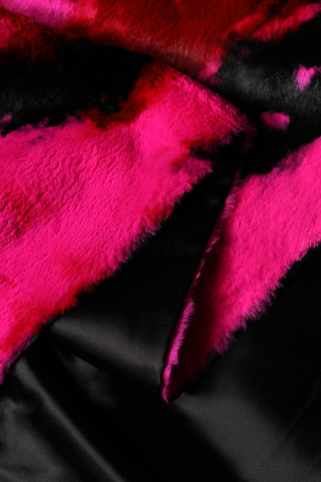 Dolce & Gabbana Pink Scarf for Women additional view