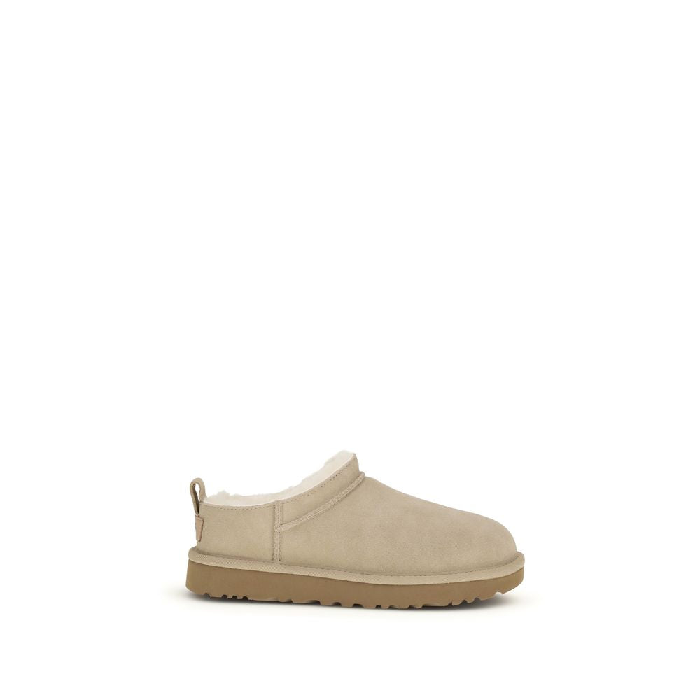 Bottes cheville UGG en cuir de veau beige Bos Taurus