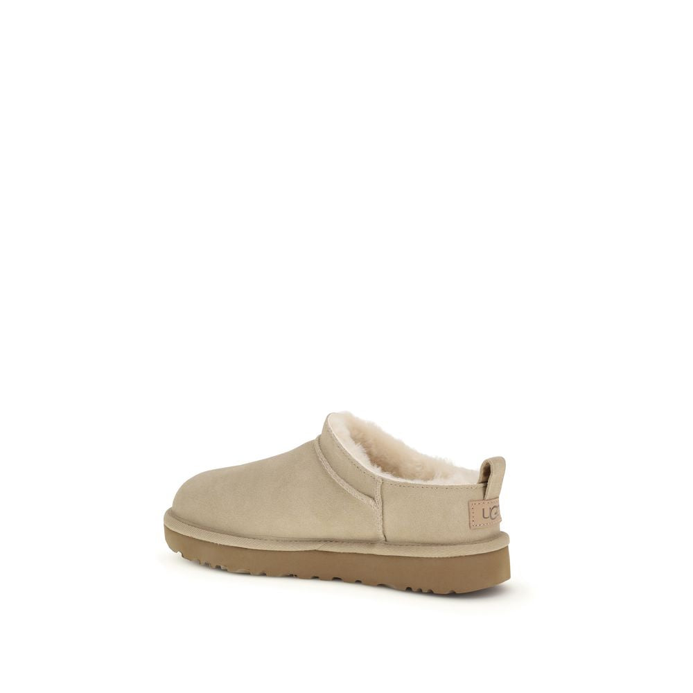 Bottes cheville UGG en cuir de veau beige Bos Taurus