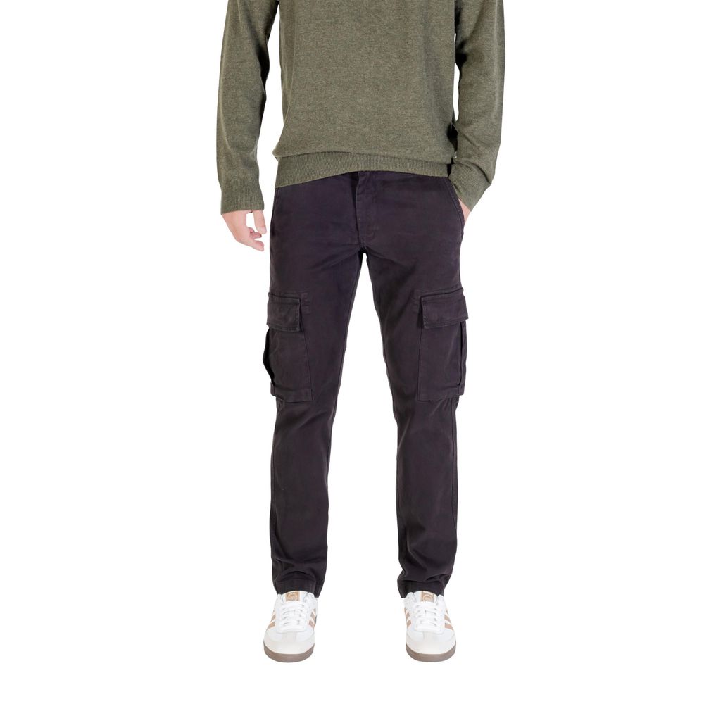Lyle & Scott Black Cargo Pants for Men additional view