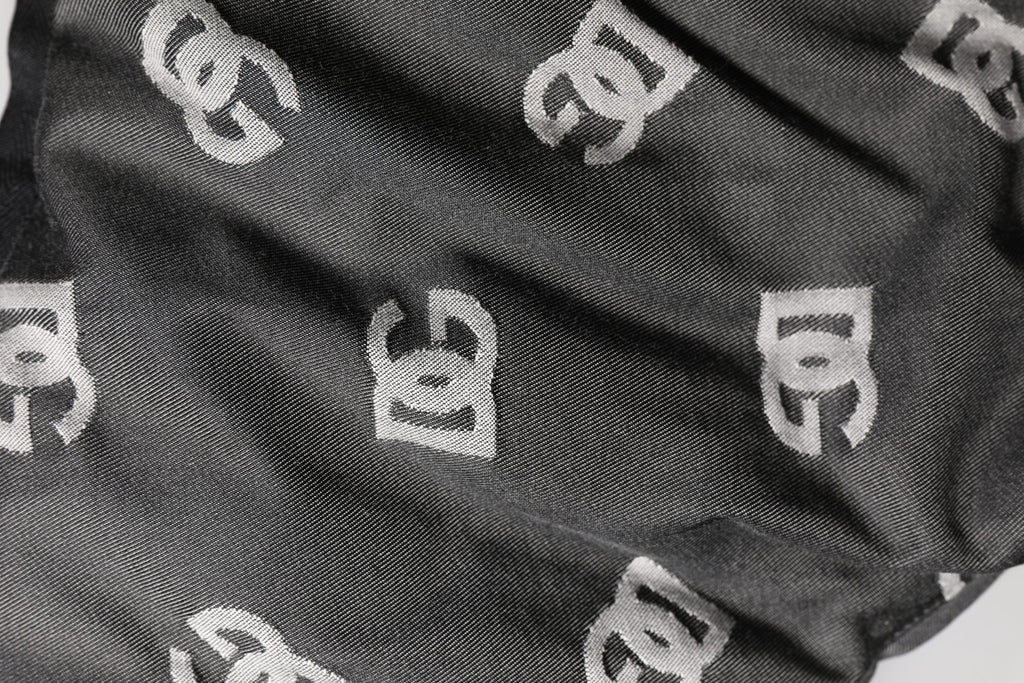 Dolce & Gabbana Chapeau Capello Enveloppant la Tête Entière Imprimé Logo Noir
