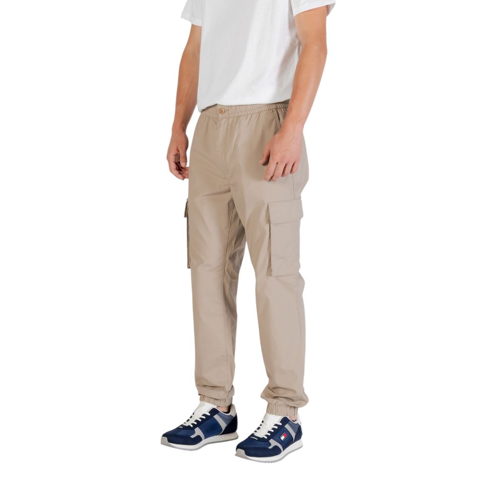 Calvin Klein Jeans Brown Cargo Pants for Men detail view