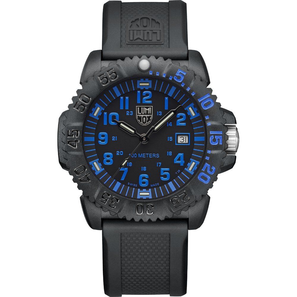 Montre de sport en résine noire Luminox