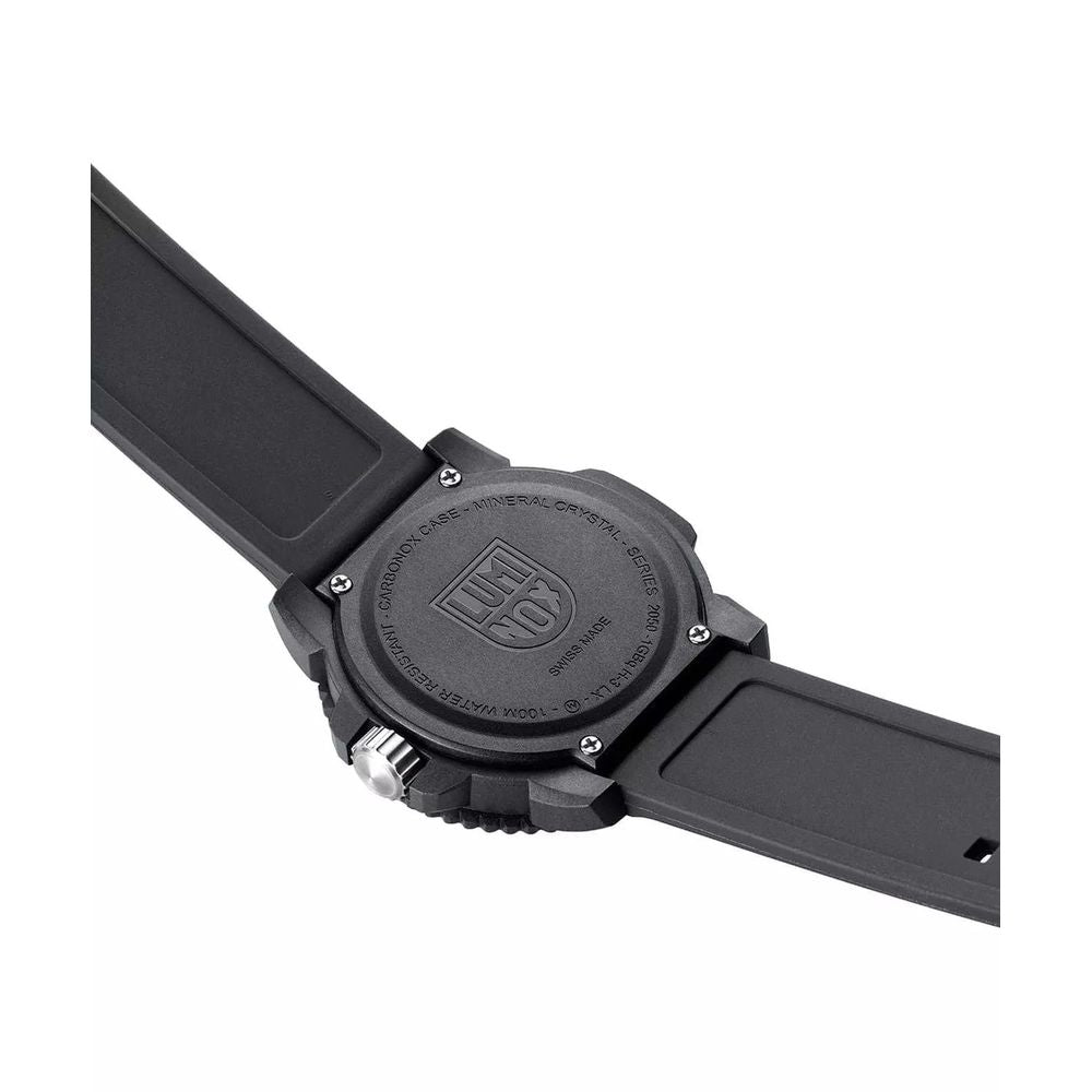Montre de sport en résine noire Luminox