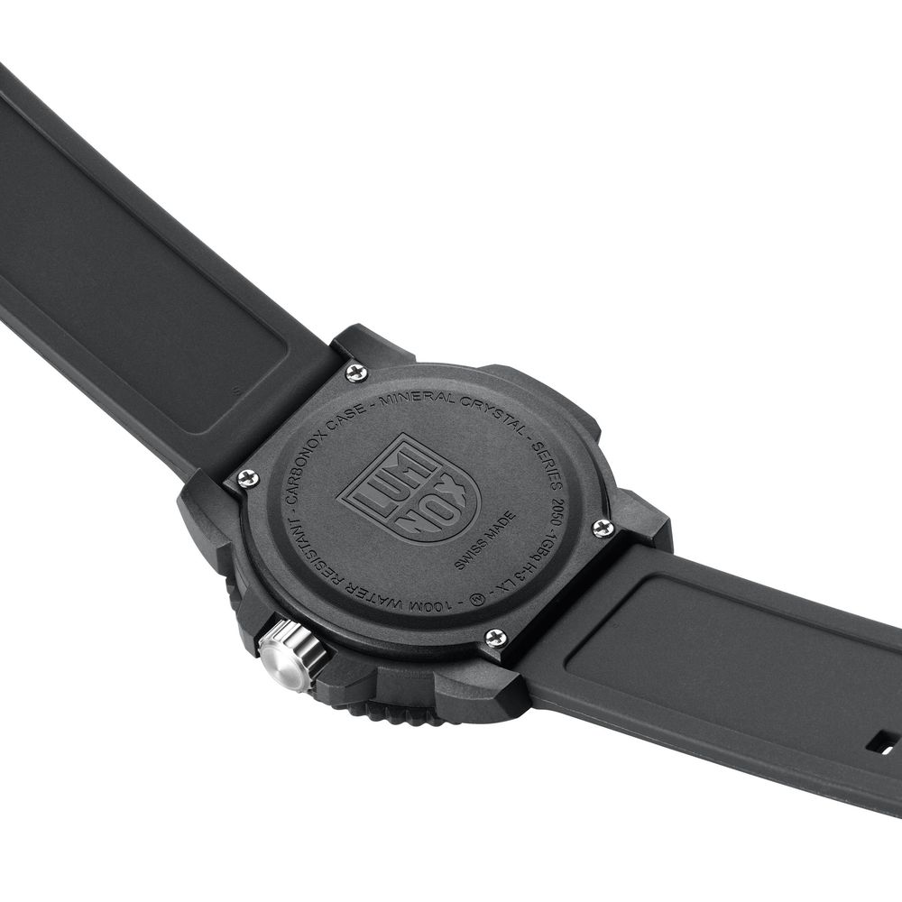 Montre de sport en résine noire Luminox
