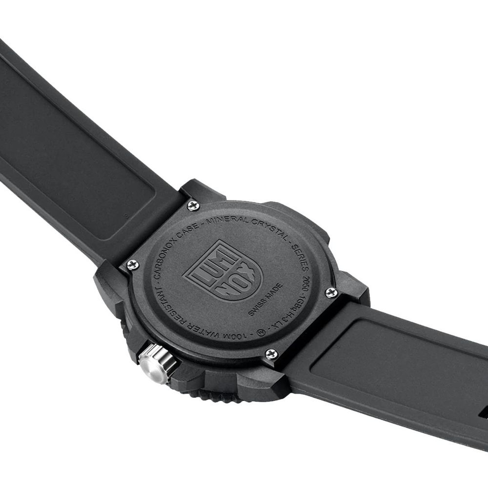 Montre de sport en résine noire Luminox