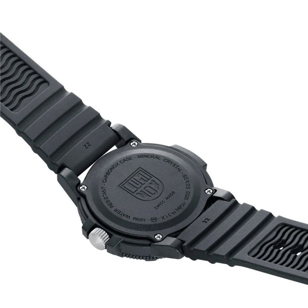 Montre sport Luminox en résine bleue