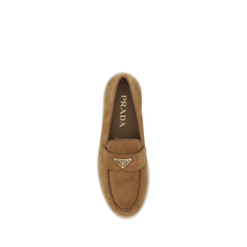 Mocassins à enfiler Prada en cuir de veau marron