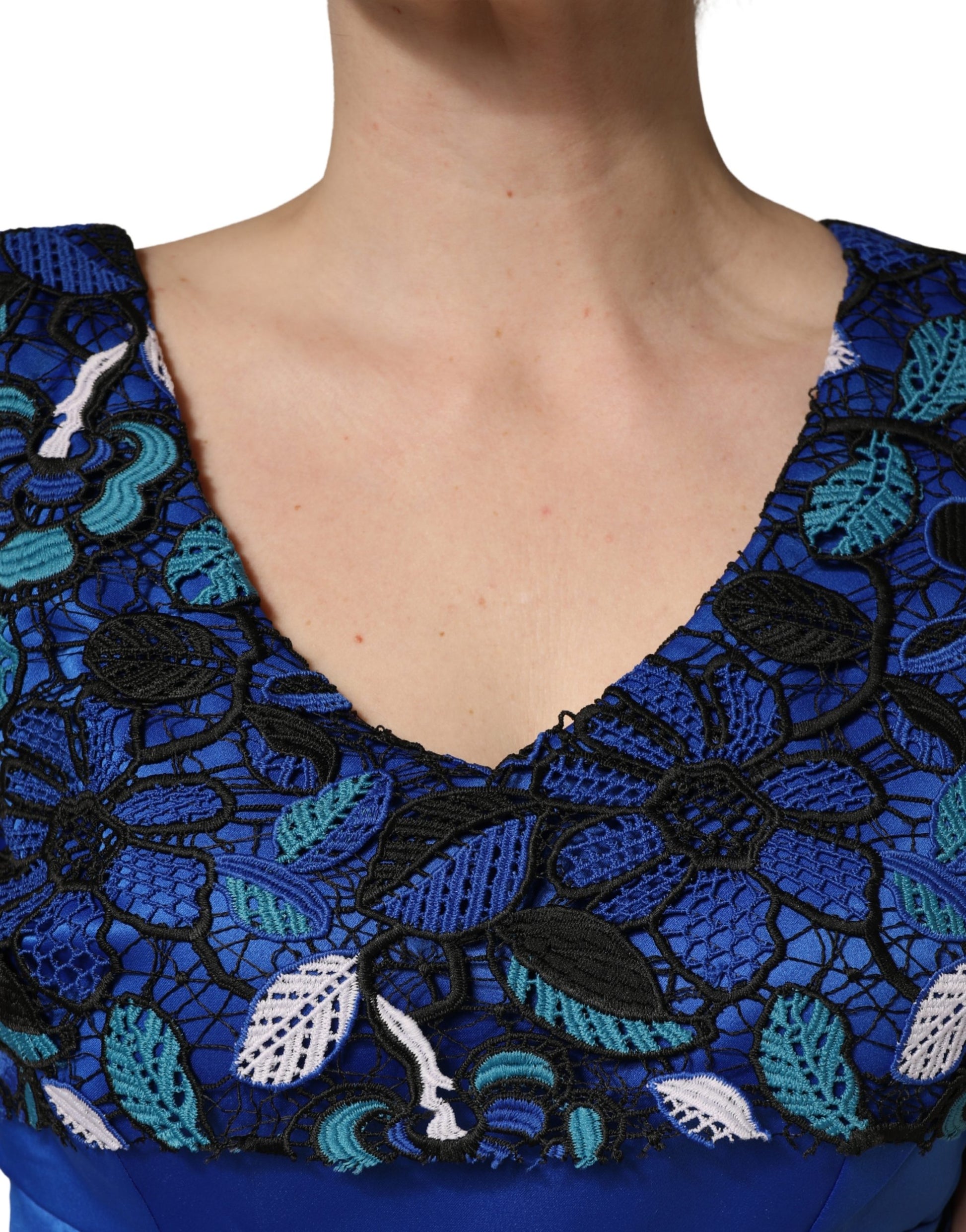 Robe longue sans manches en dentelle florale bleu roi LANACAPRINA