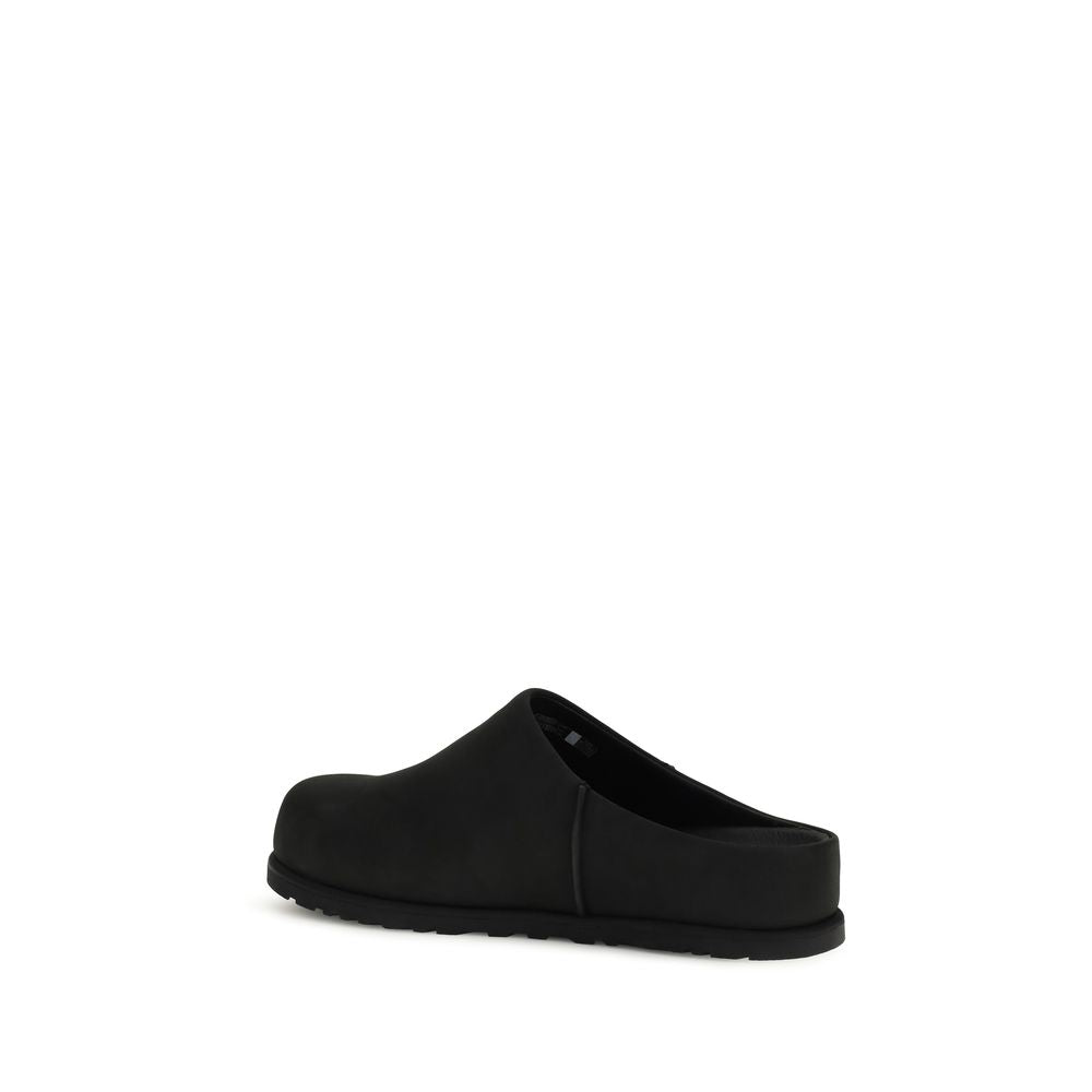 Mules UGG en cuir de veau noir Bos Taurus