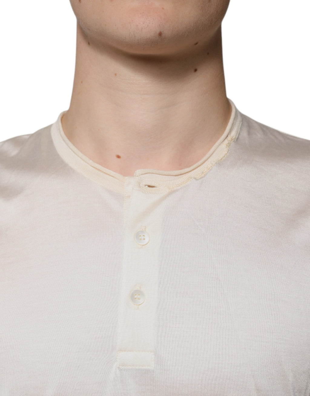 T-shirt Dolce & Gabbana en soie blanc cassé à manches courtes et col Henley