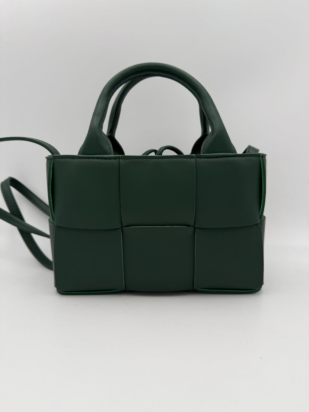 Bottega Veneta Green Handbag for Women alternate view
