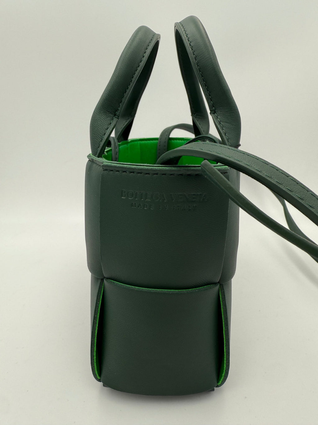 Bottega Veneta Green Handbag for Women additional view