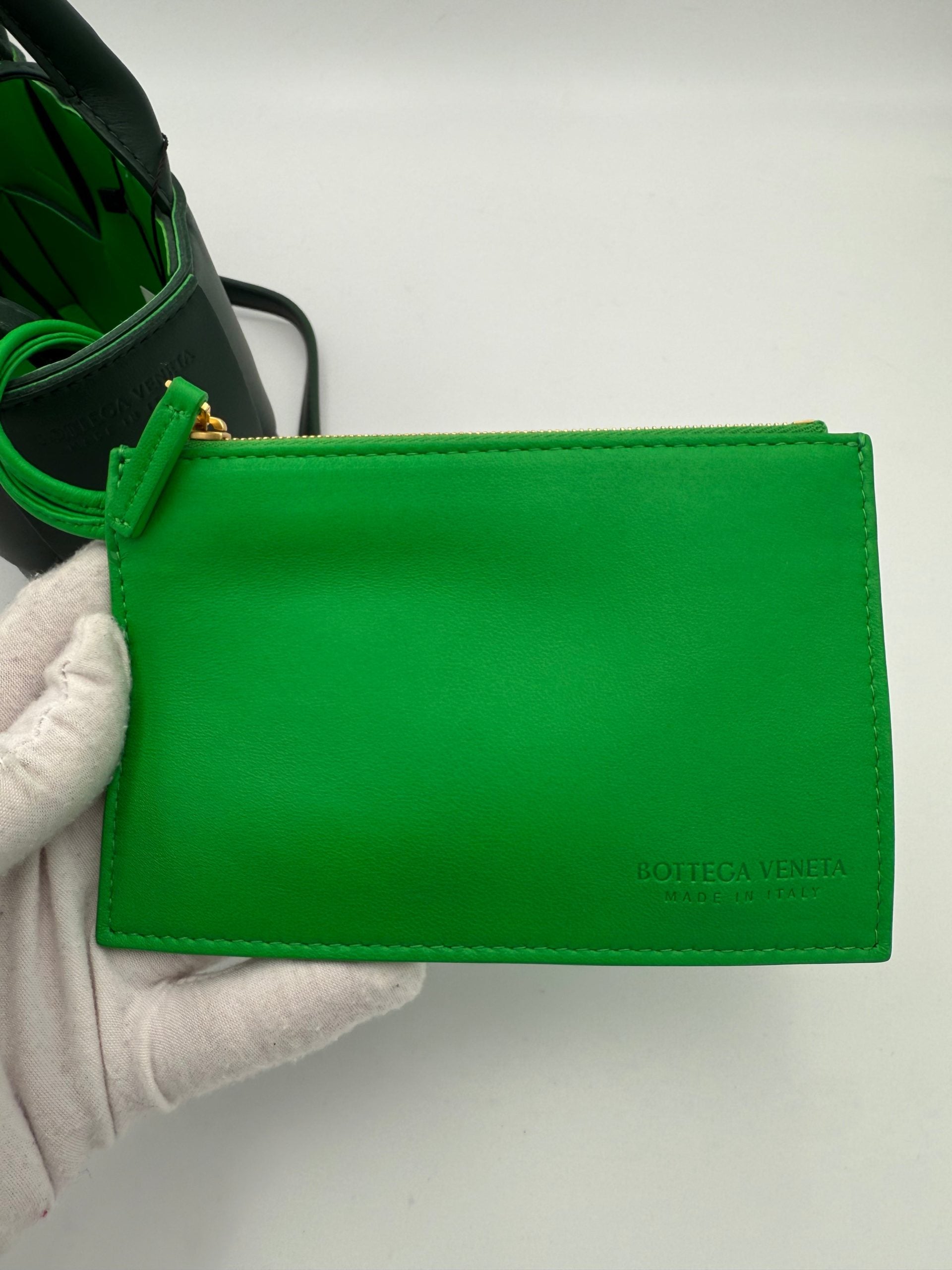 Bottega Veneta Green Handbag for Women additional view