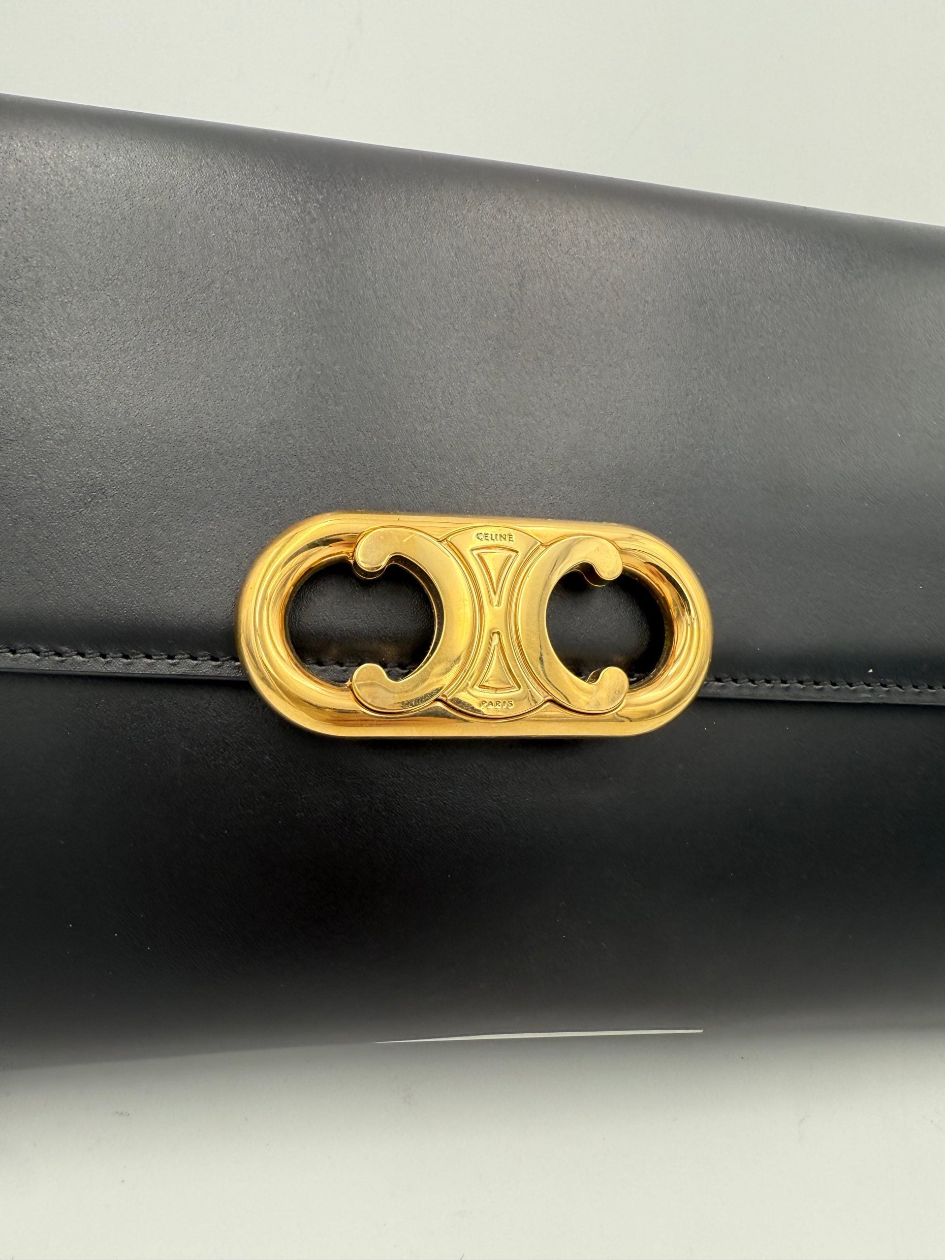 Celine pochette TRIOMPHE noire