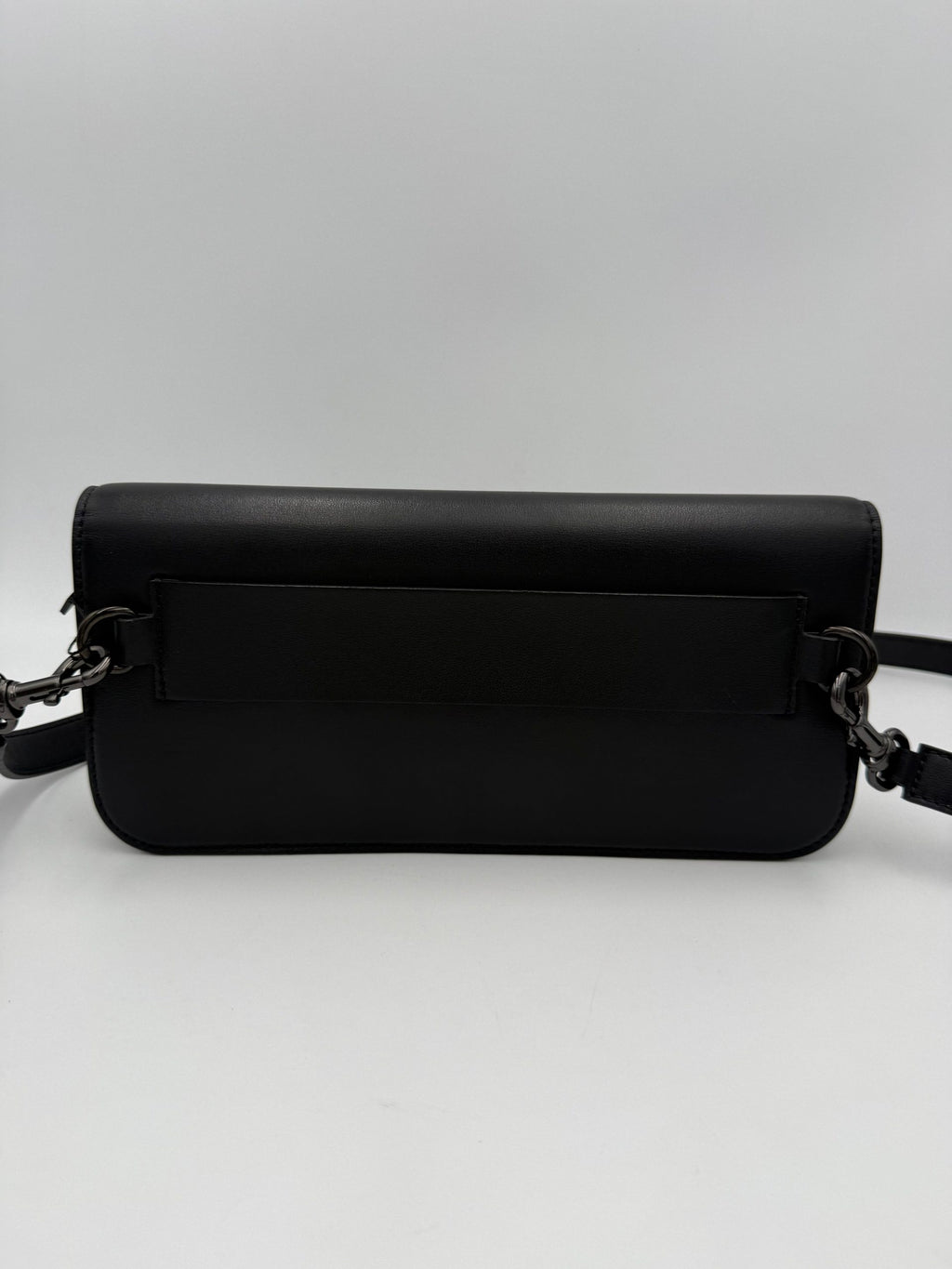 Valentino Garavani Black Handbag Unisex detail view