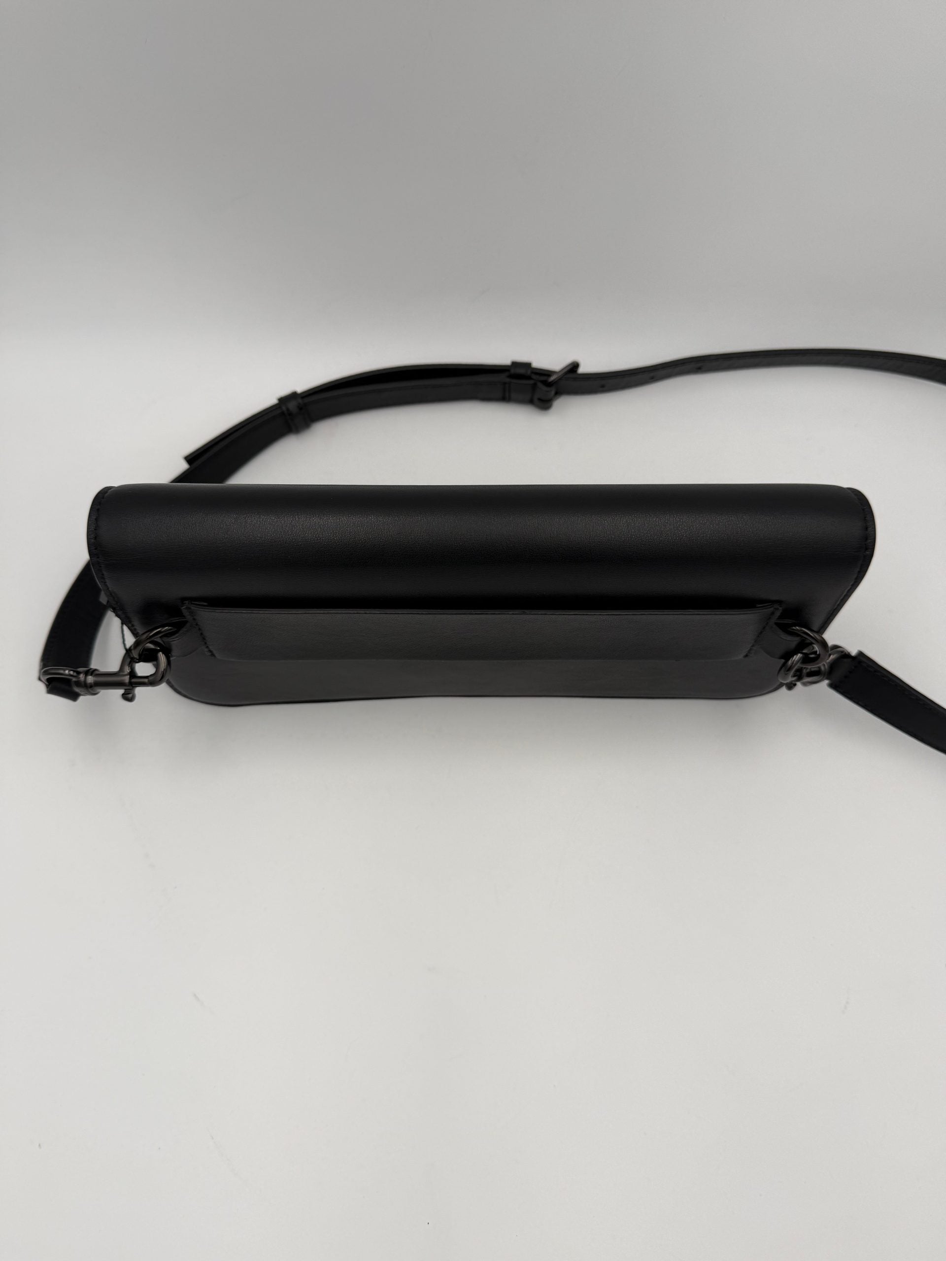 Valentino Garavani Black Handbag Unisex additional view
