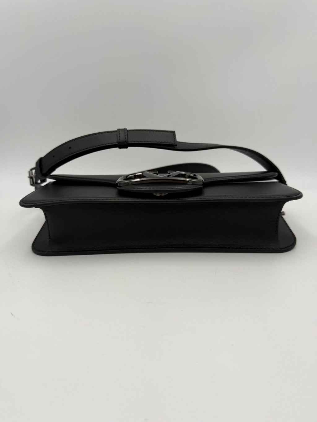 Valentino Garavani Black Handbag Unisex additional view