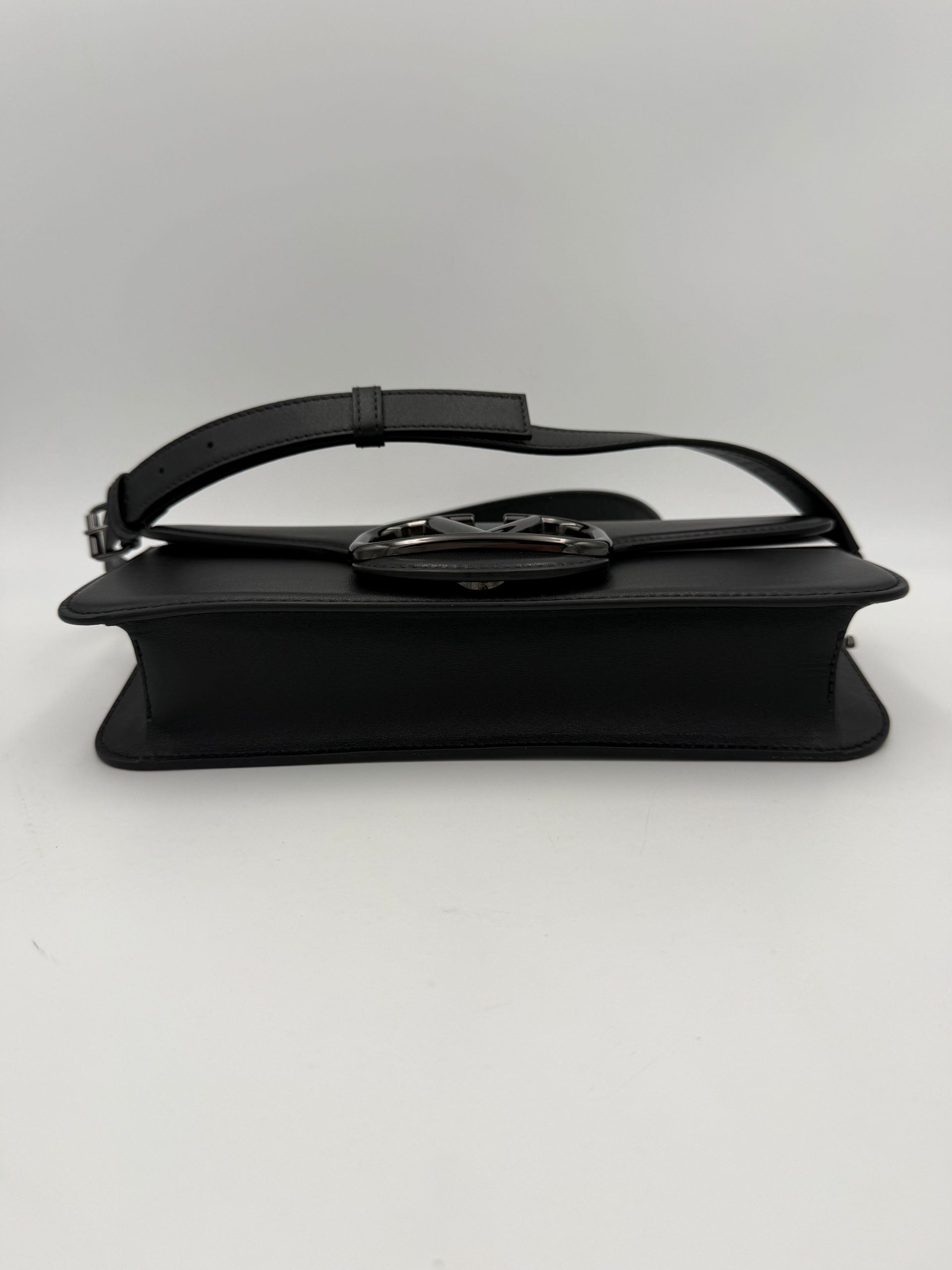 Valentino Garavani Black Handbag Unisex additional view