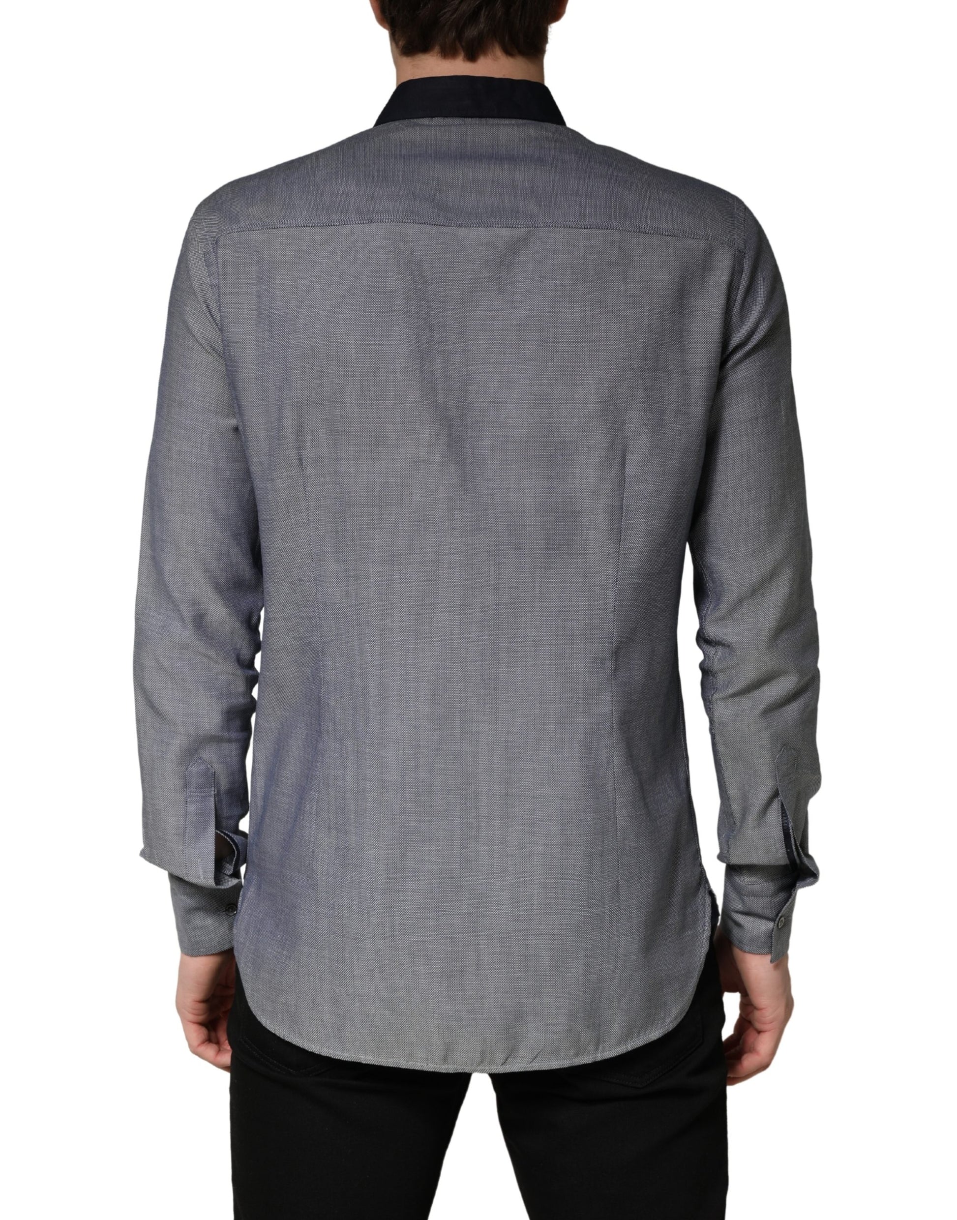 Chemise habillée Hamaki-Ho en coton bleu foncé à manches longues et col.