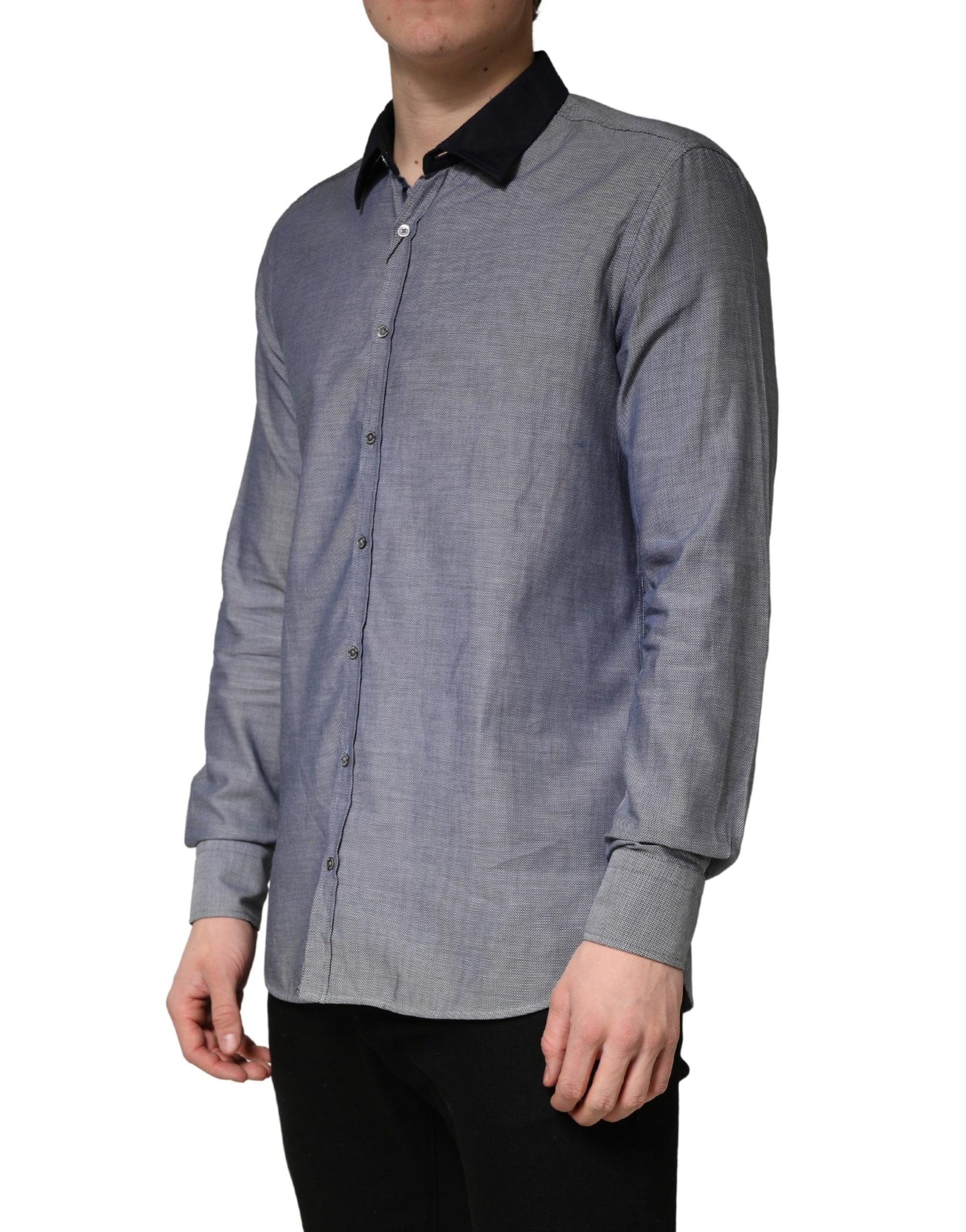 Chemise habillée Hamaki-Ho en coton bleu foncé à manches longues et col.