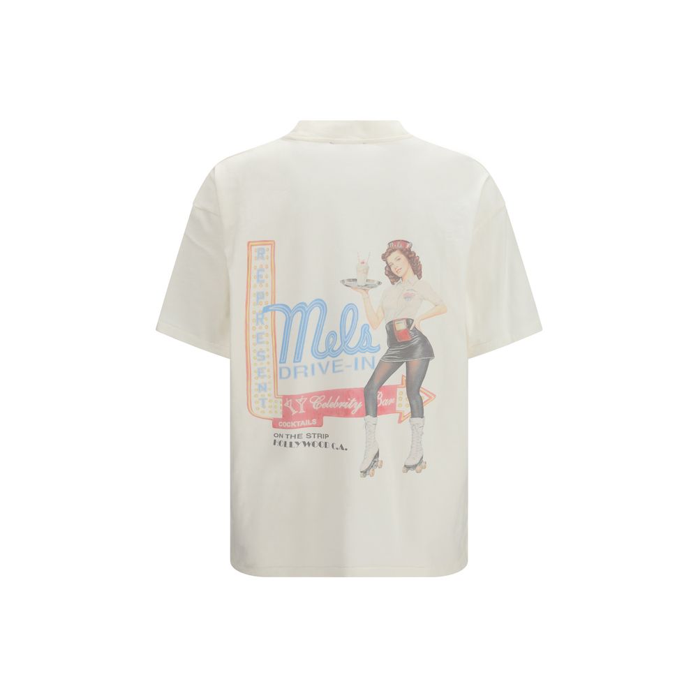 Représenter le t-shirt en coton blanc