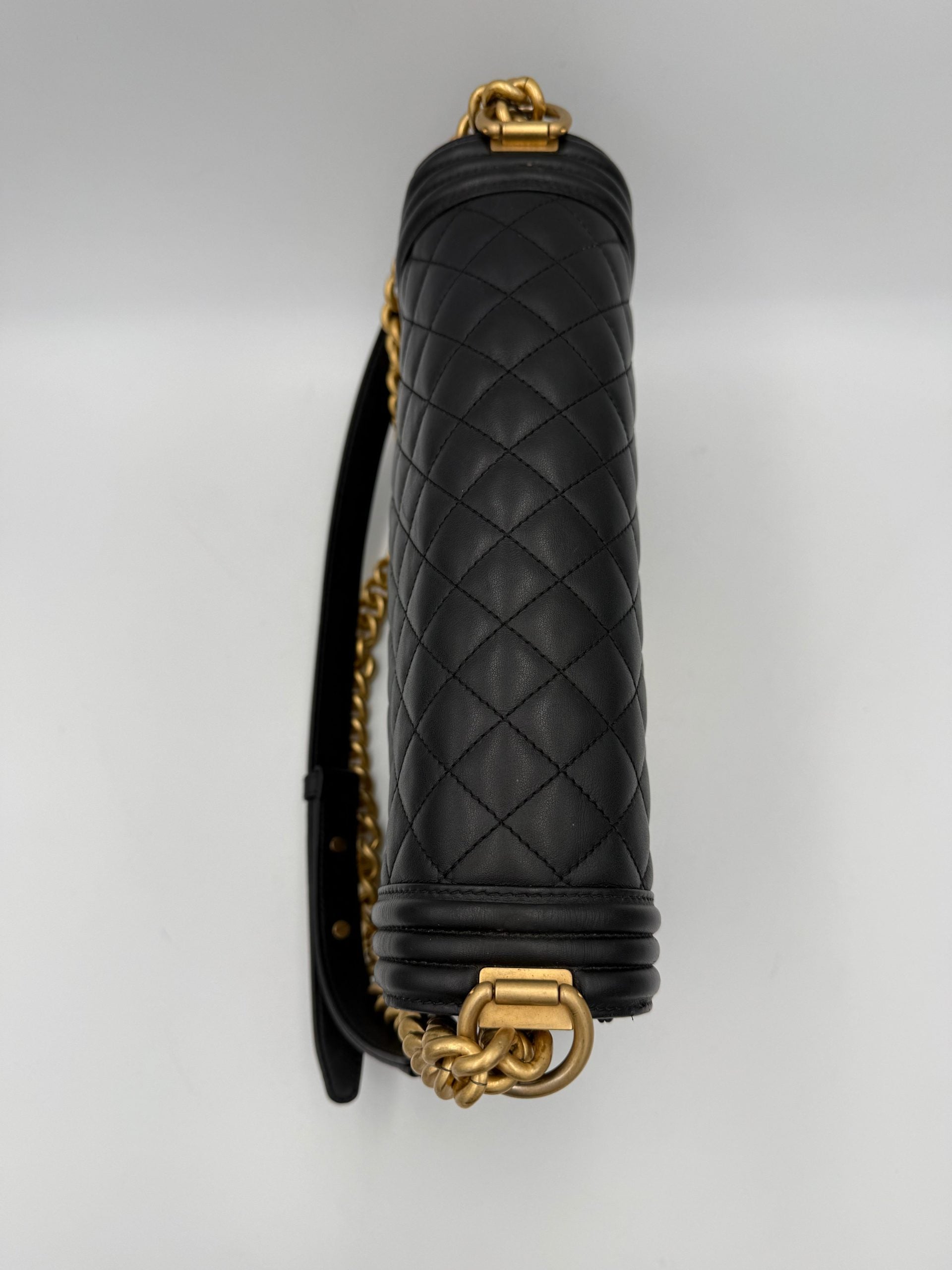 Sac à main Chanel BOY grand modèle