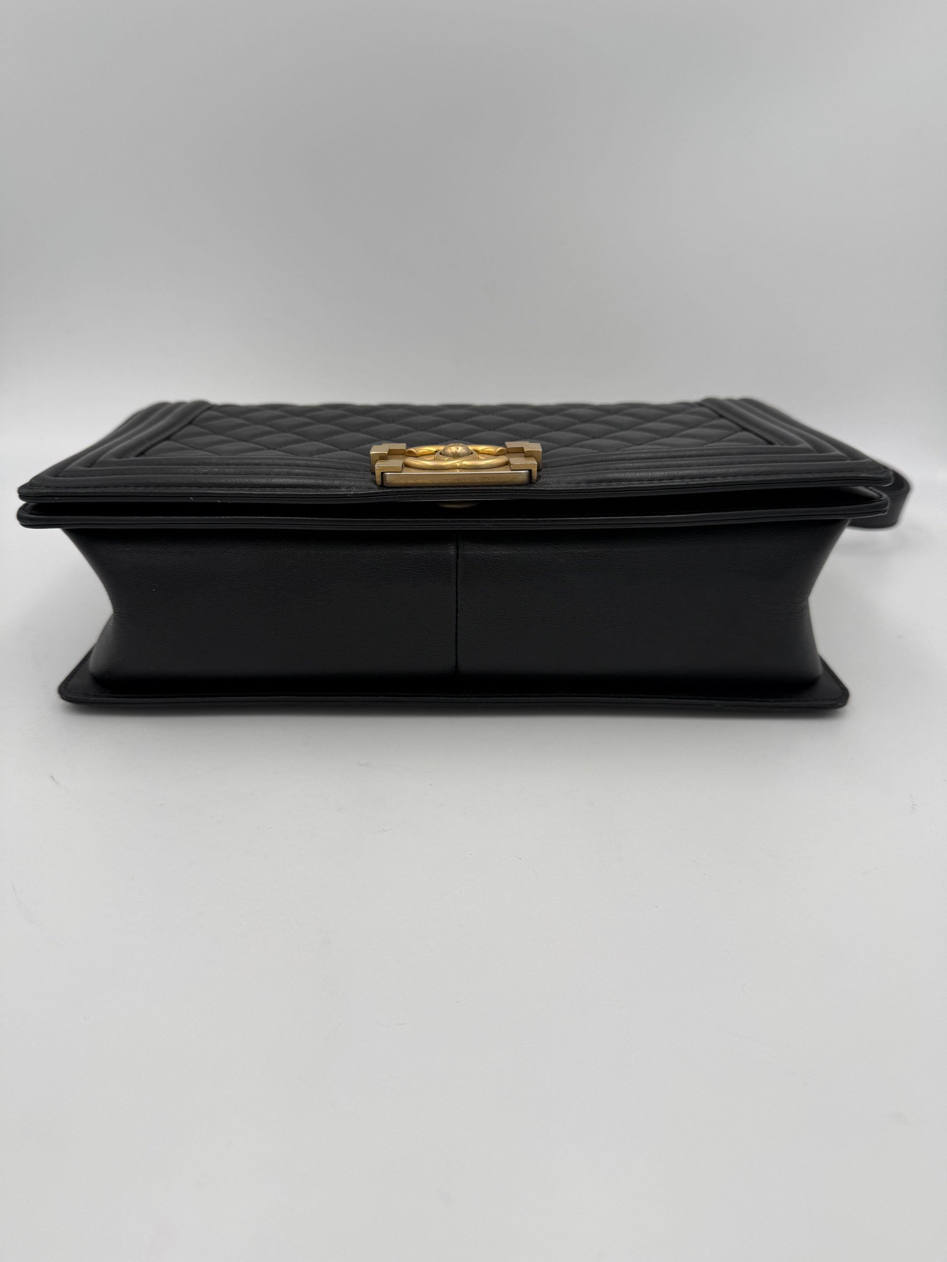 Sac à main Chanel BOY grand modèle