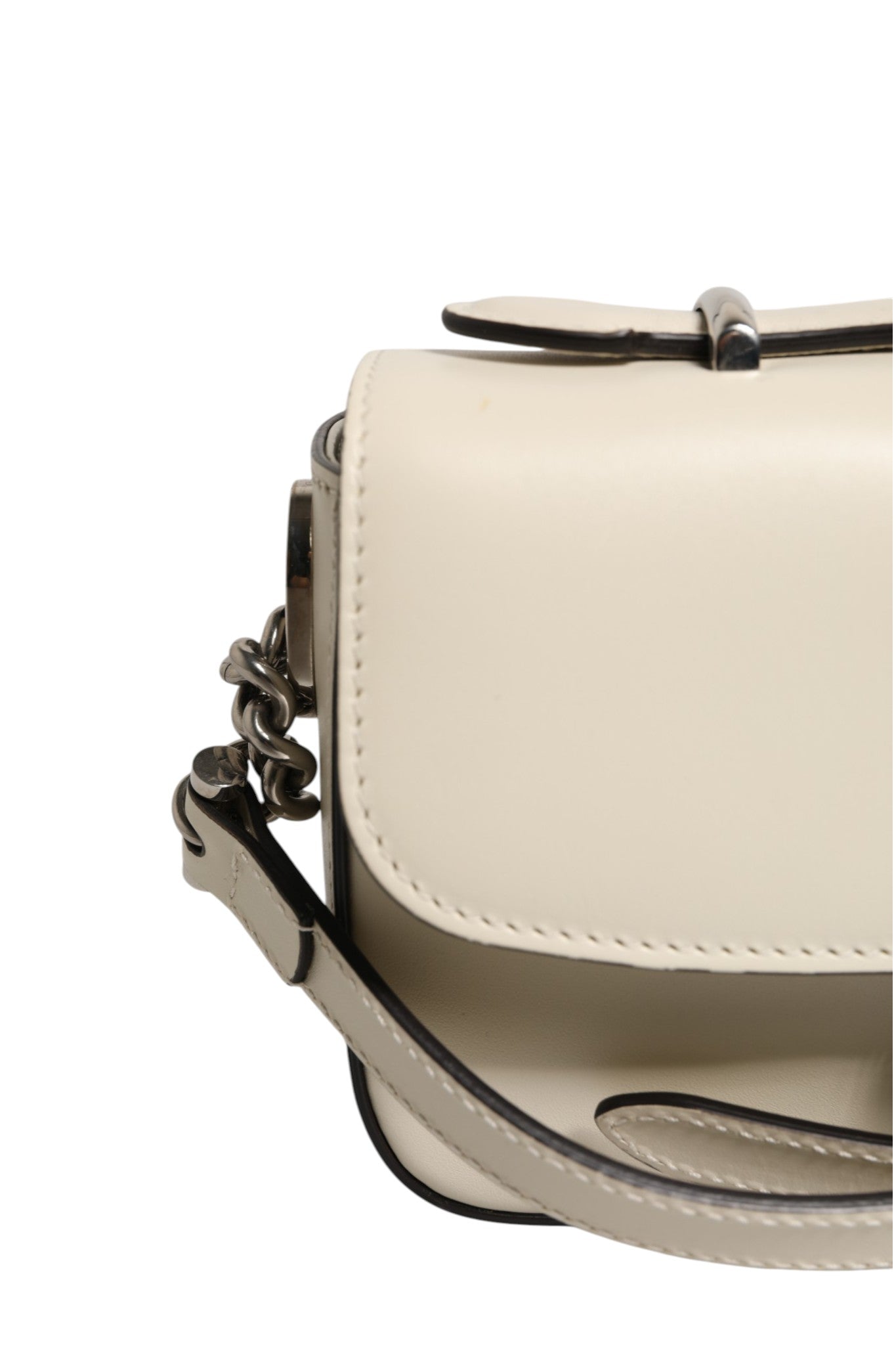 Gucci White Shoulder Bag for Women detail view