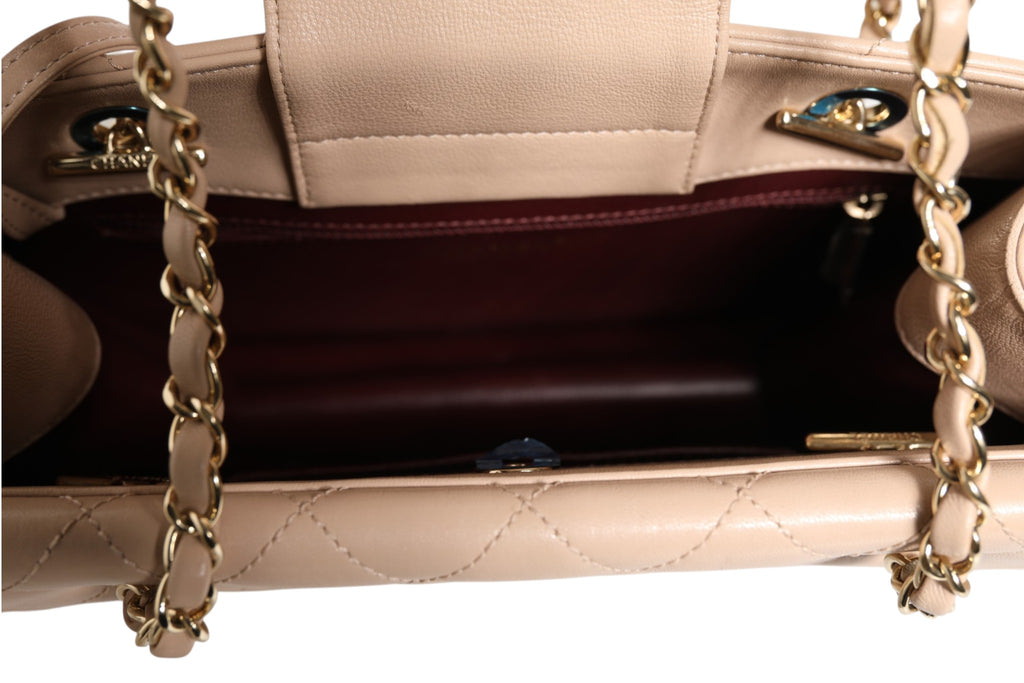 Chanel Beige Shoulder Bag for Women additional view