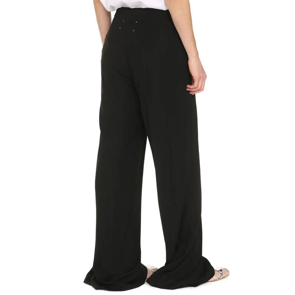 Maison Margiela Black Casual Pants for Women detail view