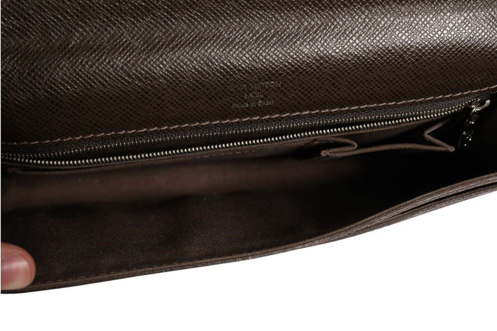 Louis Vuitton Brown Clutch Bag for Women additional view
