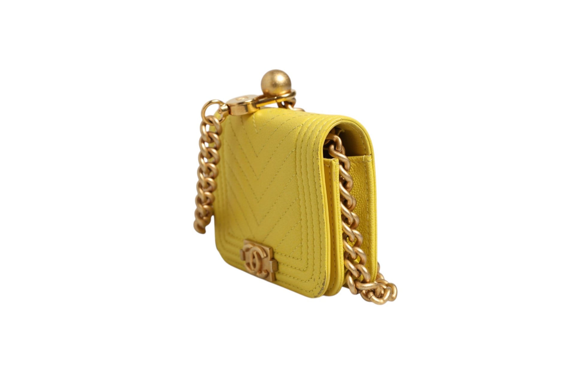 Sac bandoulière Chanel en cuir jaune