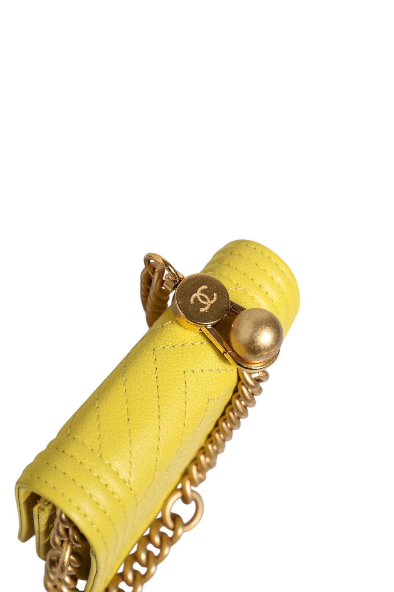 Sac bandoulière Chanel en cuir jaune