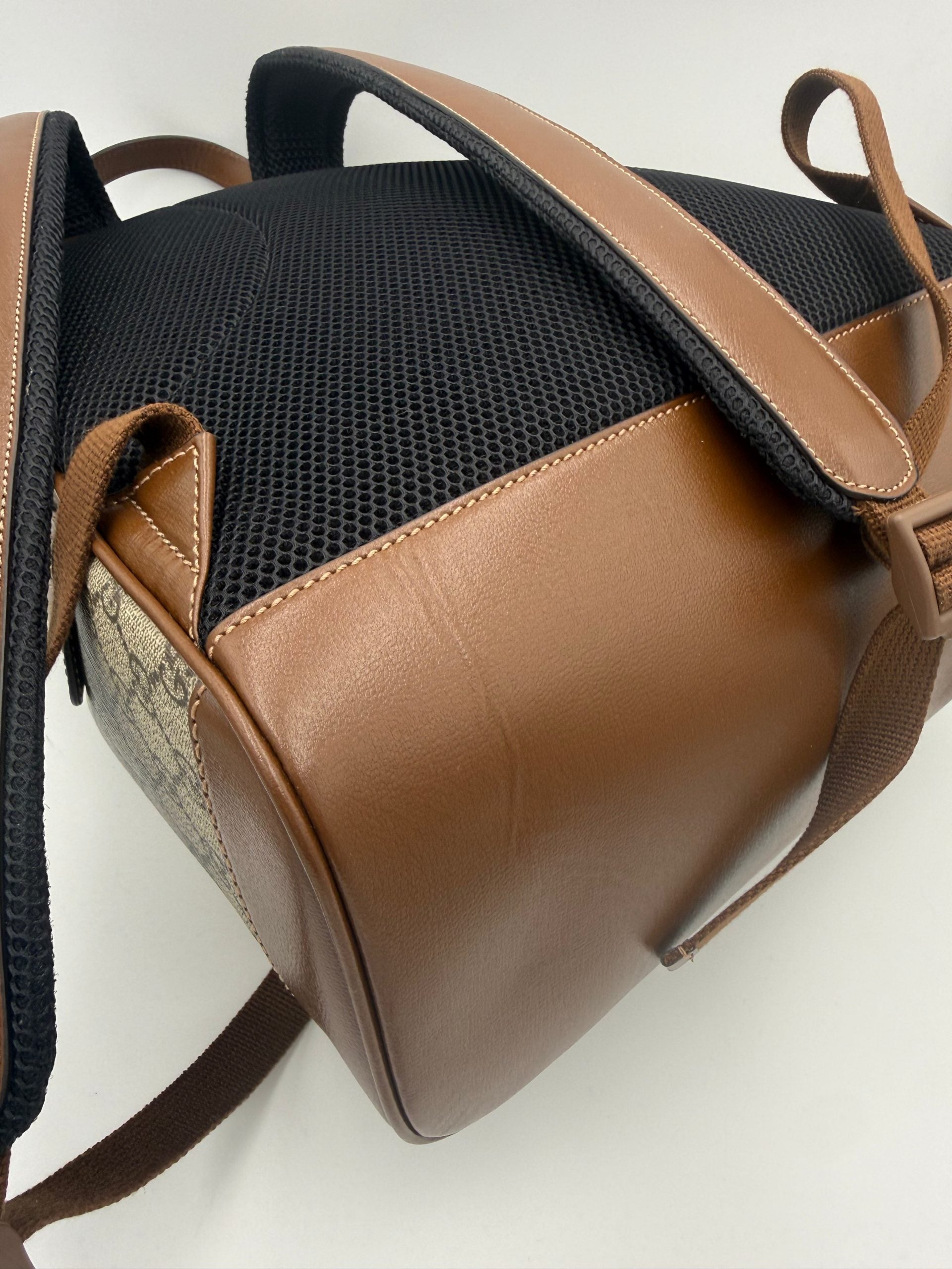 Sac à dos Gucci GG Supreme et cuir