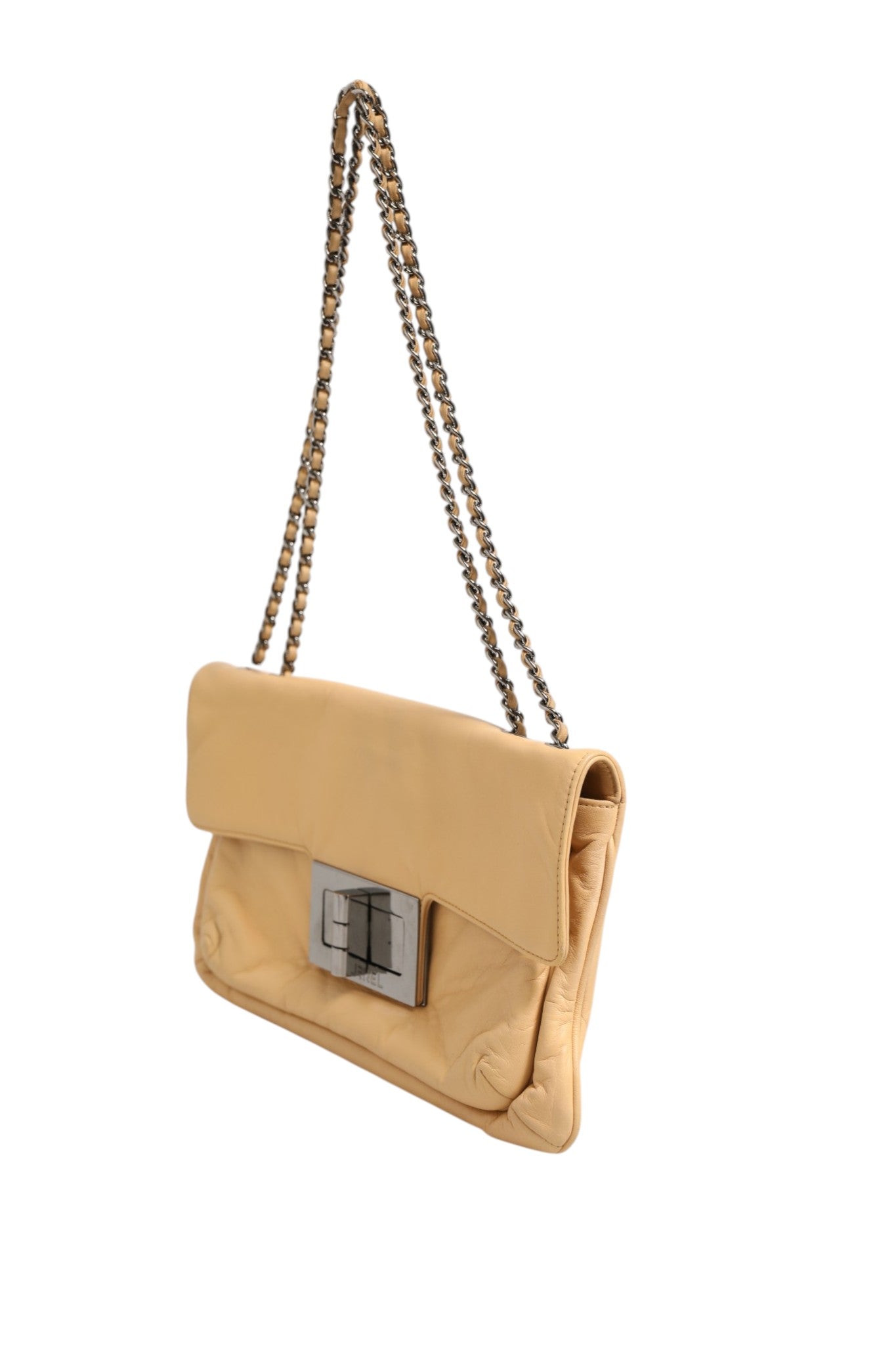 Sac à rabat Chanel Beige en agneau avec fermoir géant Mademoiselle Reissue