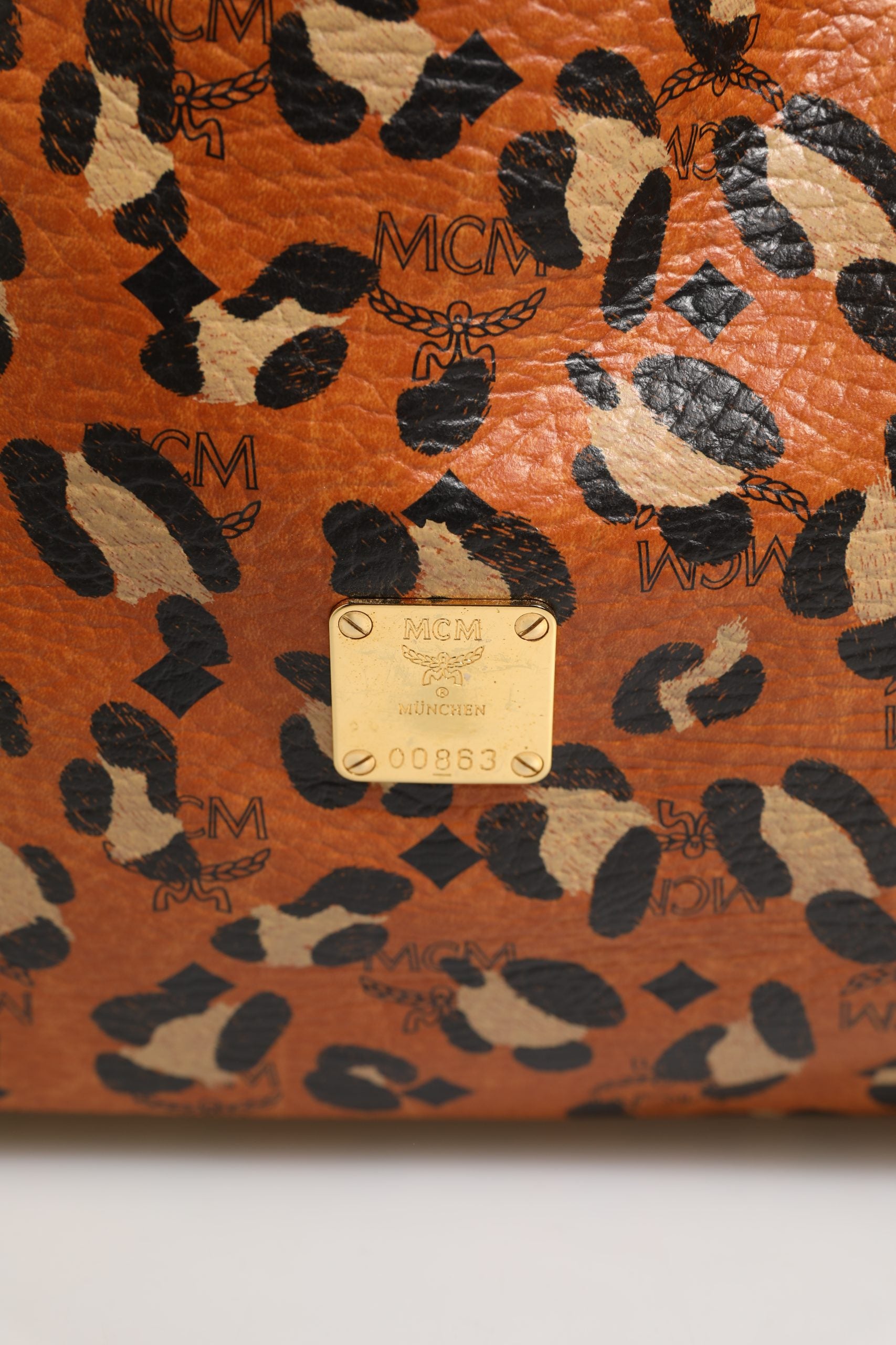 Cabas moyen MCM Visetos Leopard Aren