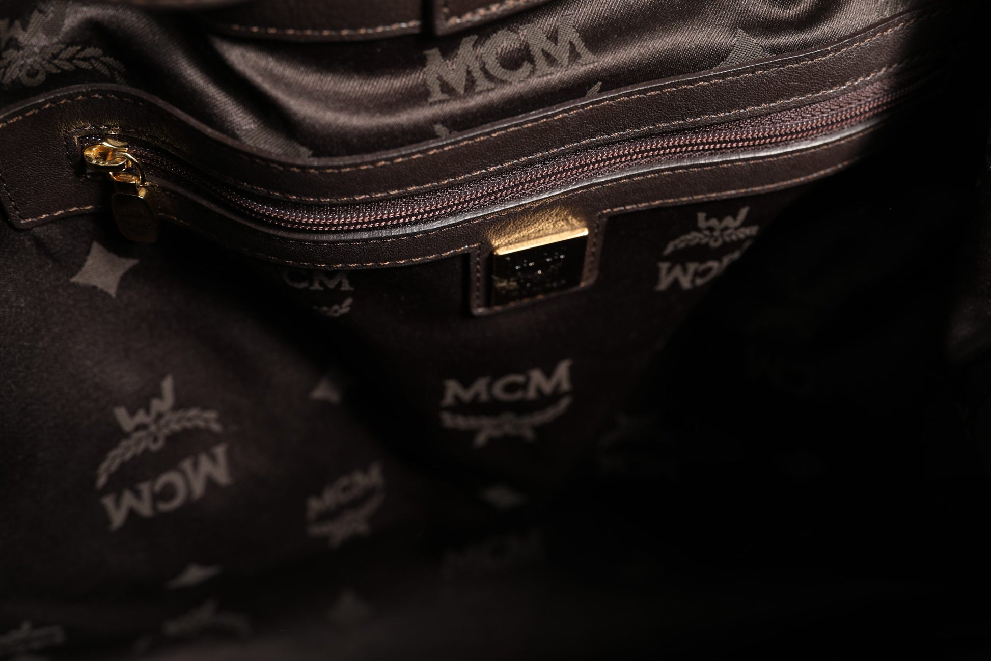 Cabas moyen MCM Visetos Leopard Aren
