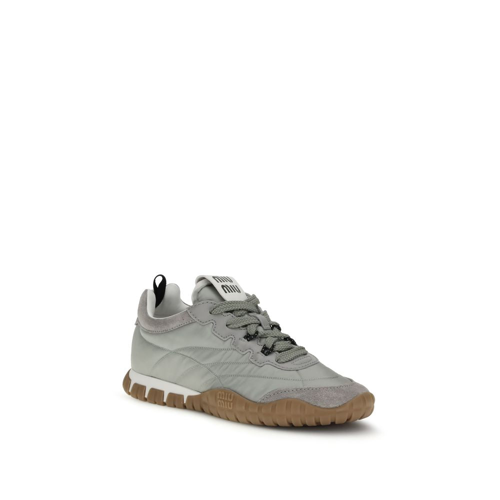 Baskets de sport Miu Miu en polyamide recyclé gris