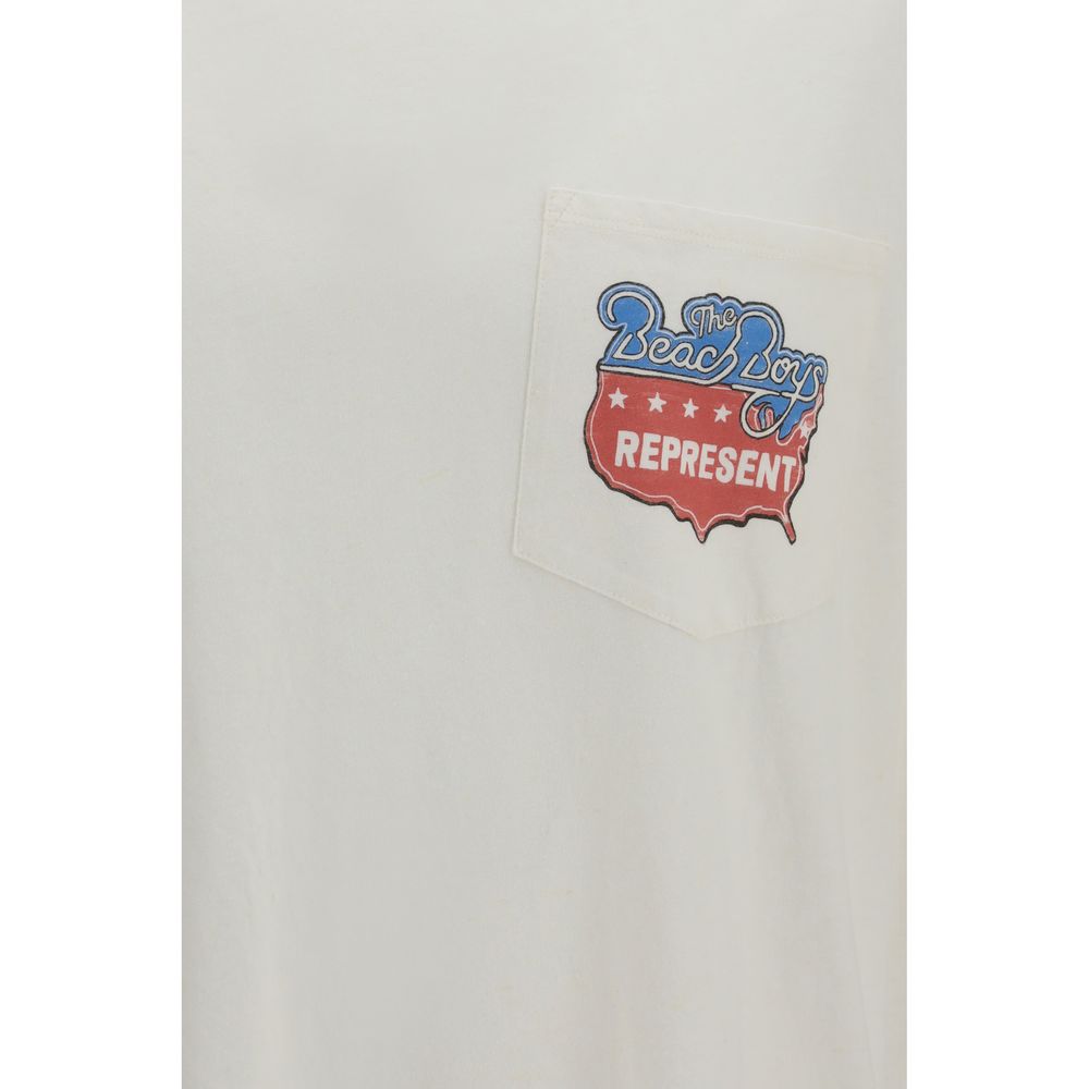 Représenter le t-shirt en coton blanc