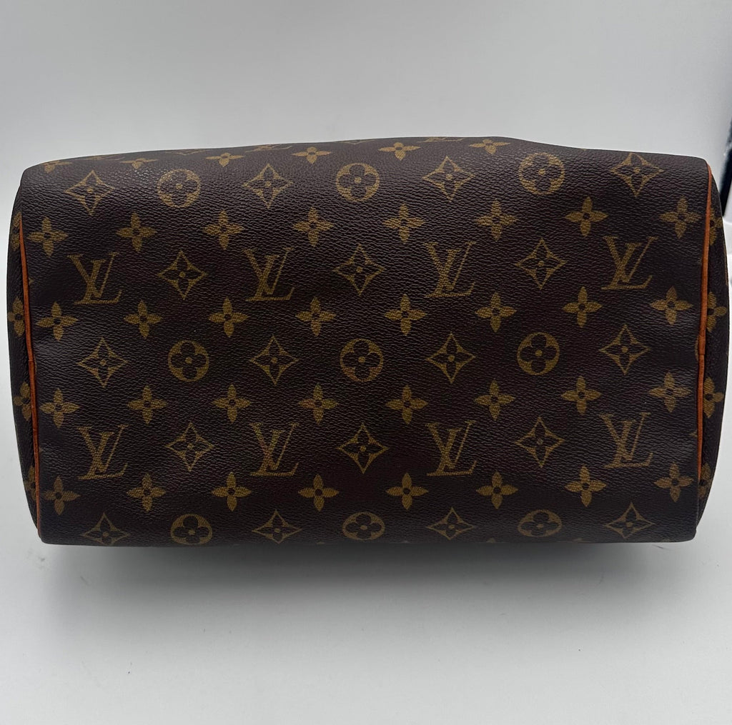 Louis Vuitton LOUIS VUITTON Speedy 30 Monogram Handbag