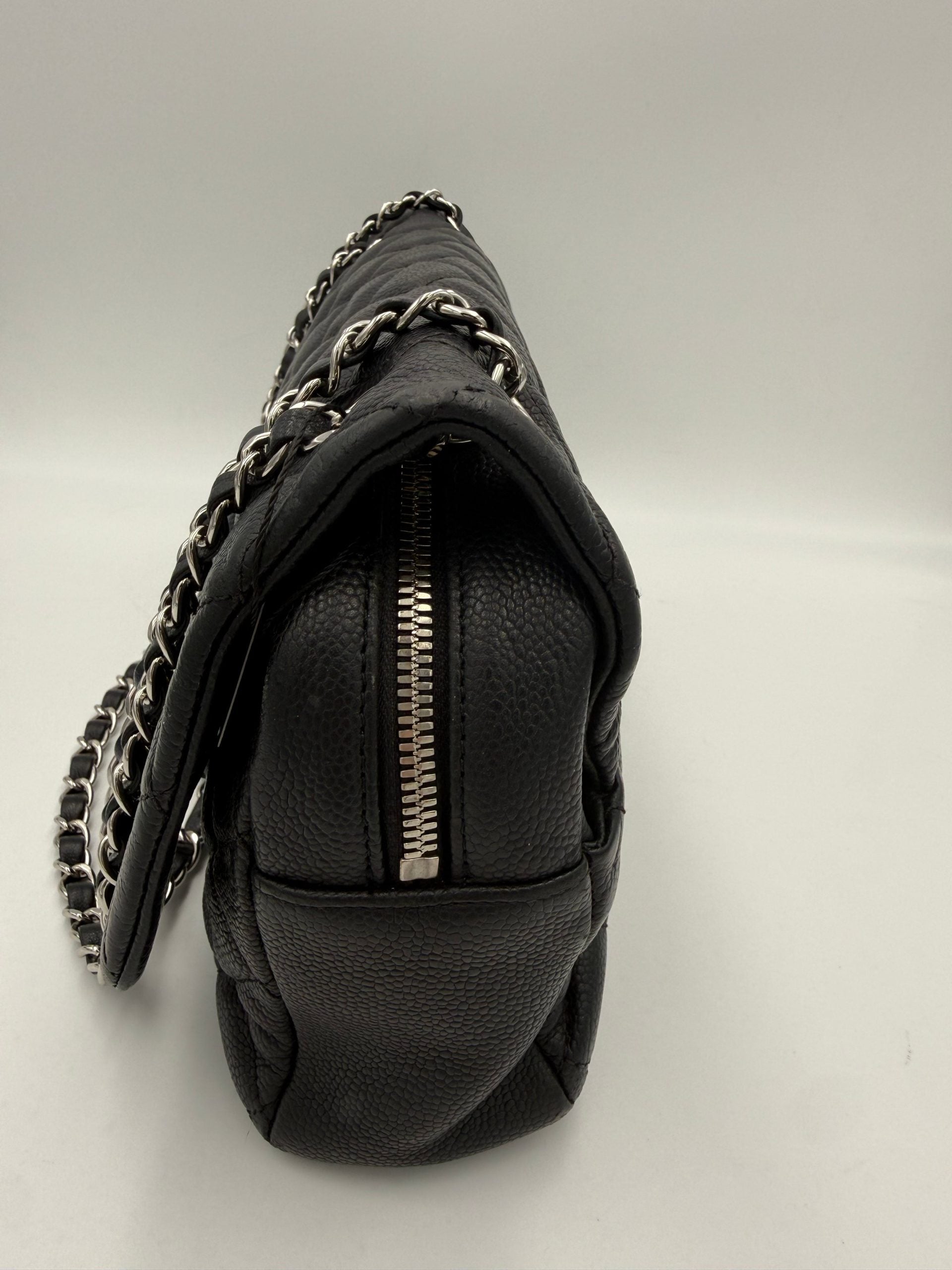 Sac à main Chanel CHANEL Timeless Classique « ZIP FLAP BAG »